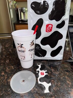Chick-fil-A Cow Print Souvenir Cup with Straw - White & Black NEW